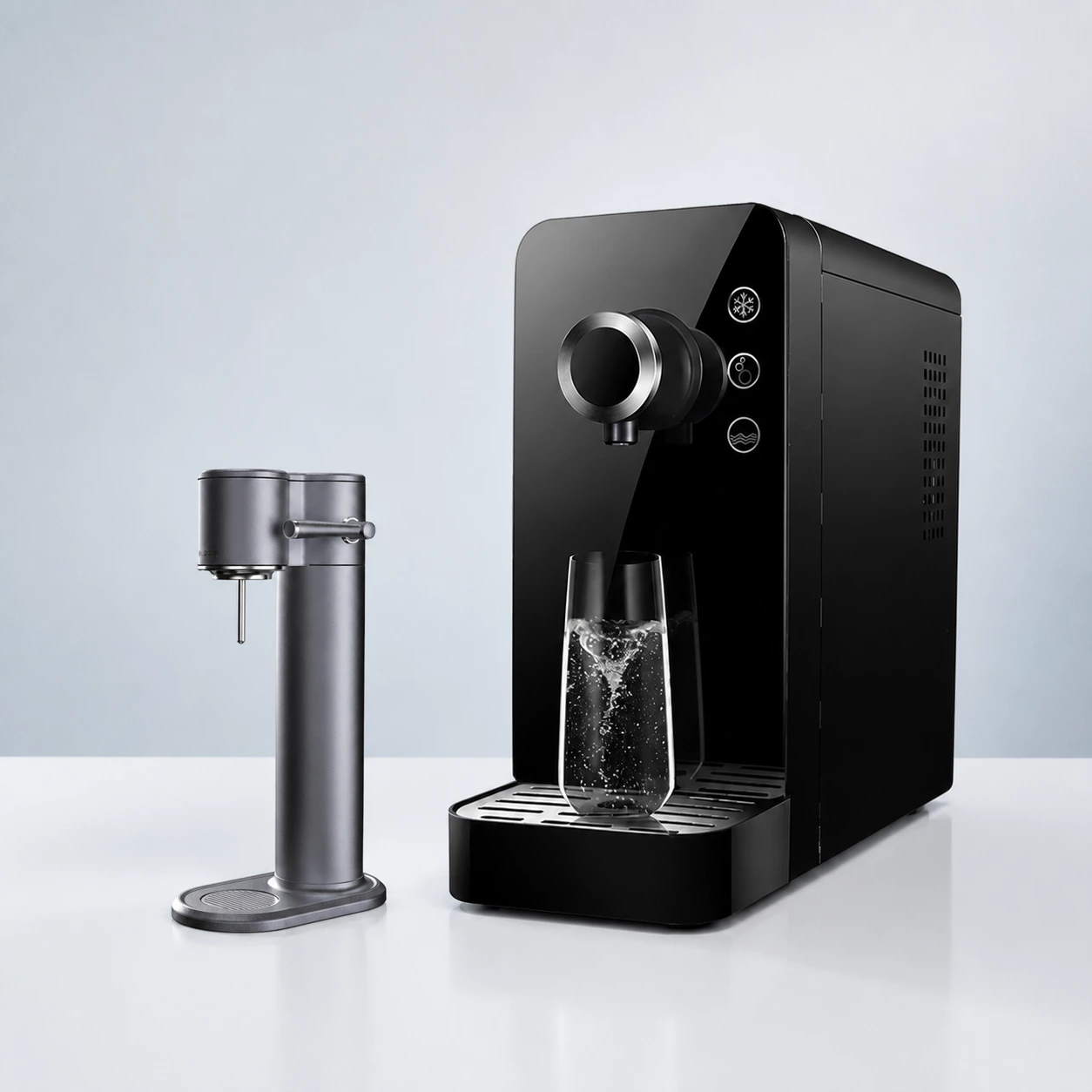 Sparkling water solution for retail and private-label markets with portable and countertop models
