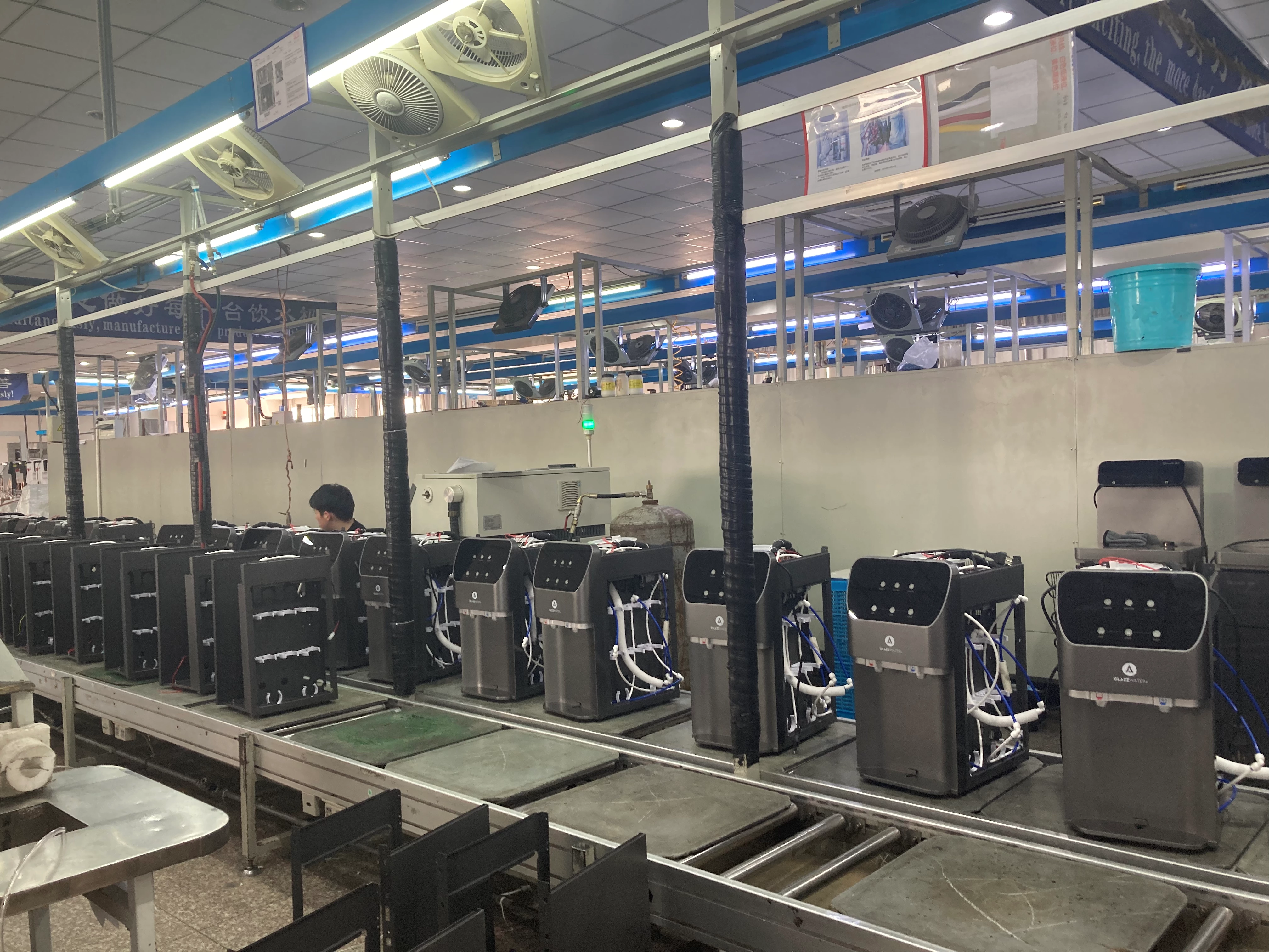 How to Choose Water Dispensers for a Rental Business: A Chile Case Study